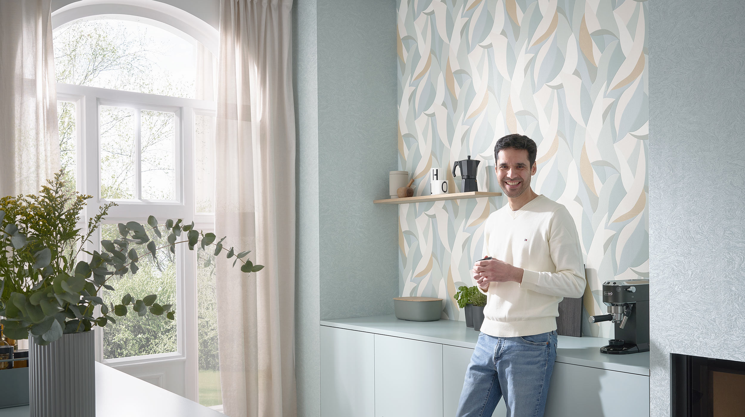 Design CRESCENT Grafische Tapete in hellen Farben