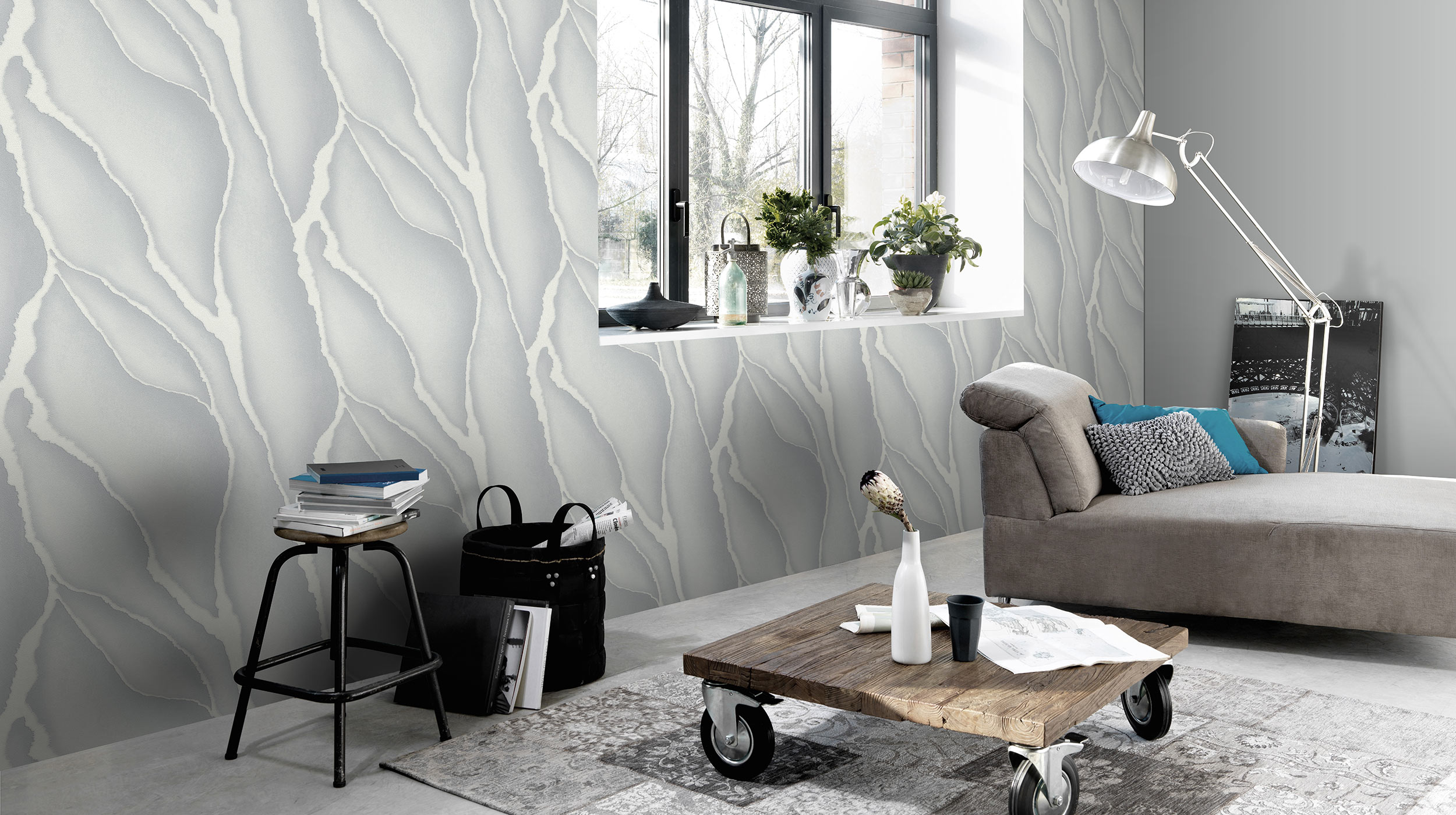 Design FLOW Helles Wohnzimmer, Grafische Tapete in Weiß