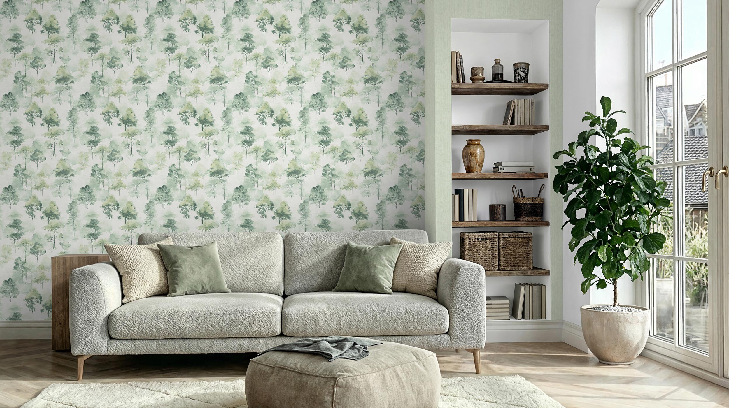 moderner Wohnraum mit Sofa und Vliestapete mit grünen Bäumen