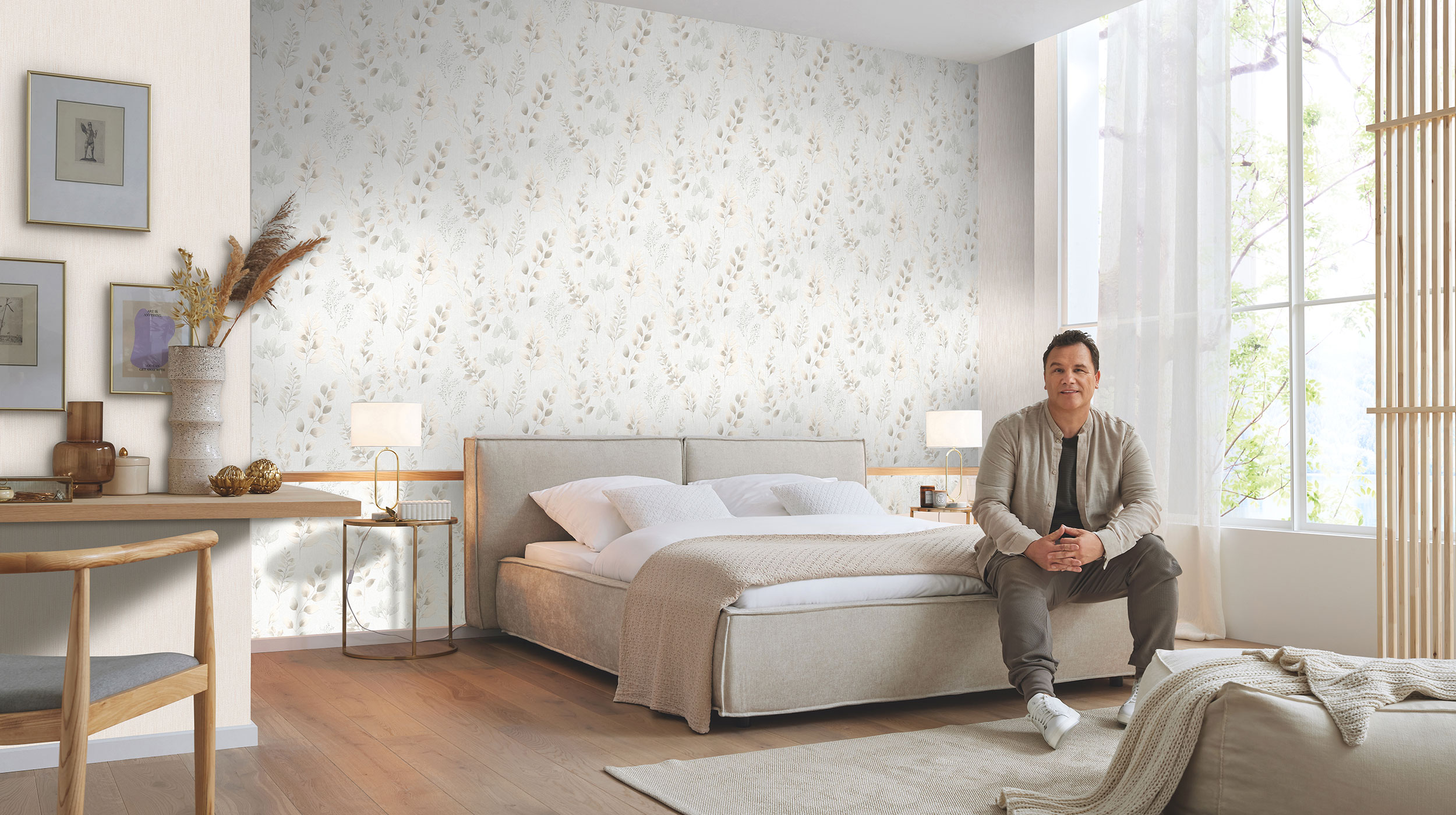 Moments26 - Fashion for Walls Vliestapete mit Blattmotiv - Guido Maria Kretschmer - Schlafzimmer