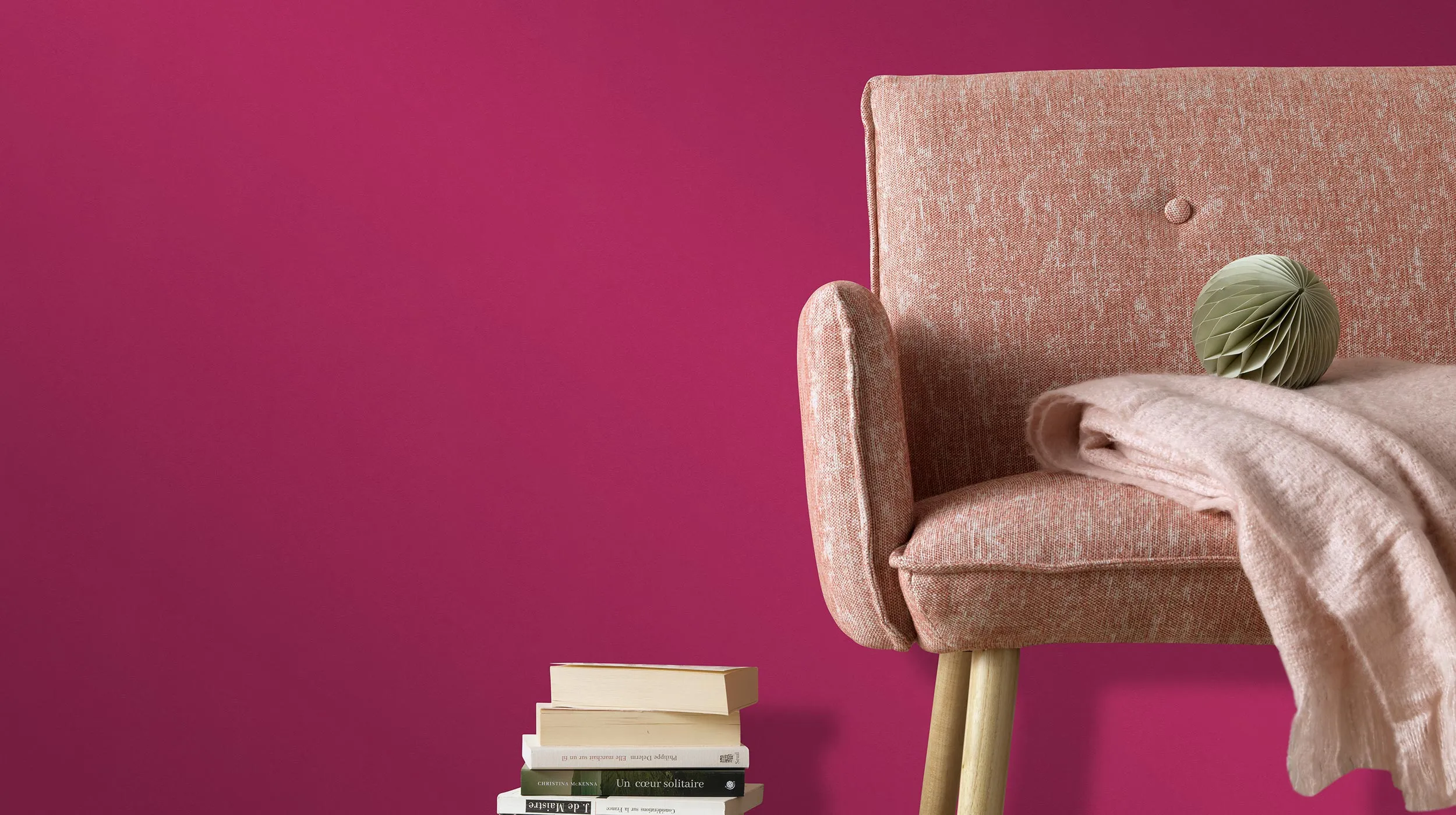 Vliestapete pinke Unistruktur Kollektion Colour Stories Sessel rosa, bücher