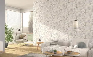 Helles Wohnzimmer, Vliestapete mit Baummuster