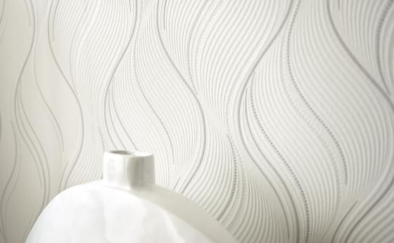 Wandgestaltung Schlafzimmer, weiße Vliestapete mit Wellenmuster